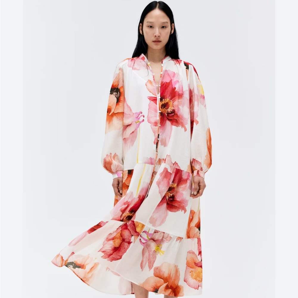 H&M oversized crinkled dress in size SMALL 
NEW WITH TAGS